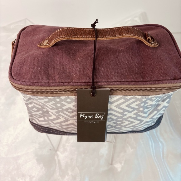 Myra Bag X Design Upcycled Canvas Makeup Accessories Shaving Kit Bag S-1195 - Picture 6 of 8